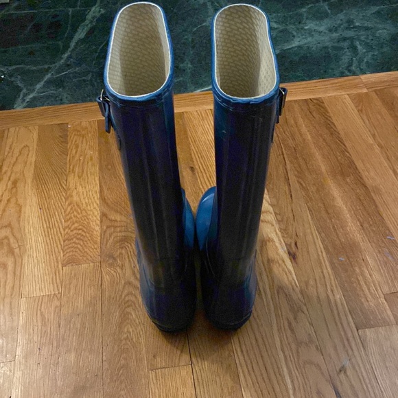 Hunter Original Size 5 boots - Picture 4 of 5